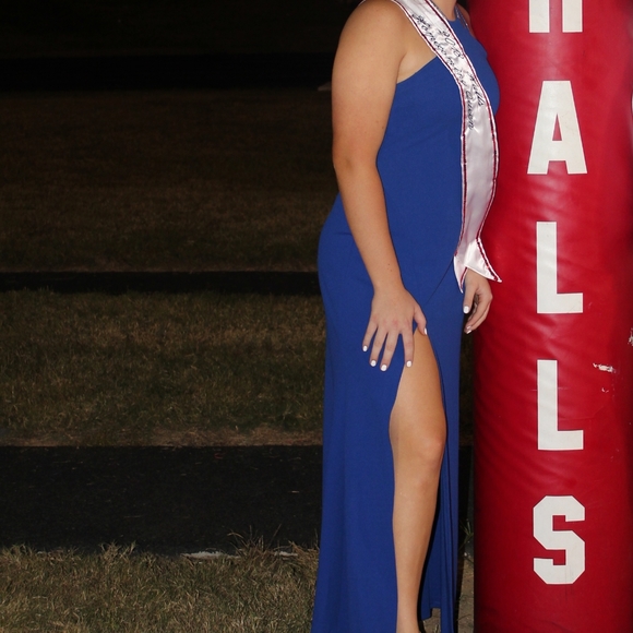 Prom/ formal dress - Picture 2 of 5